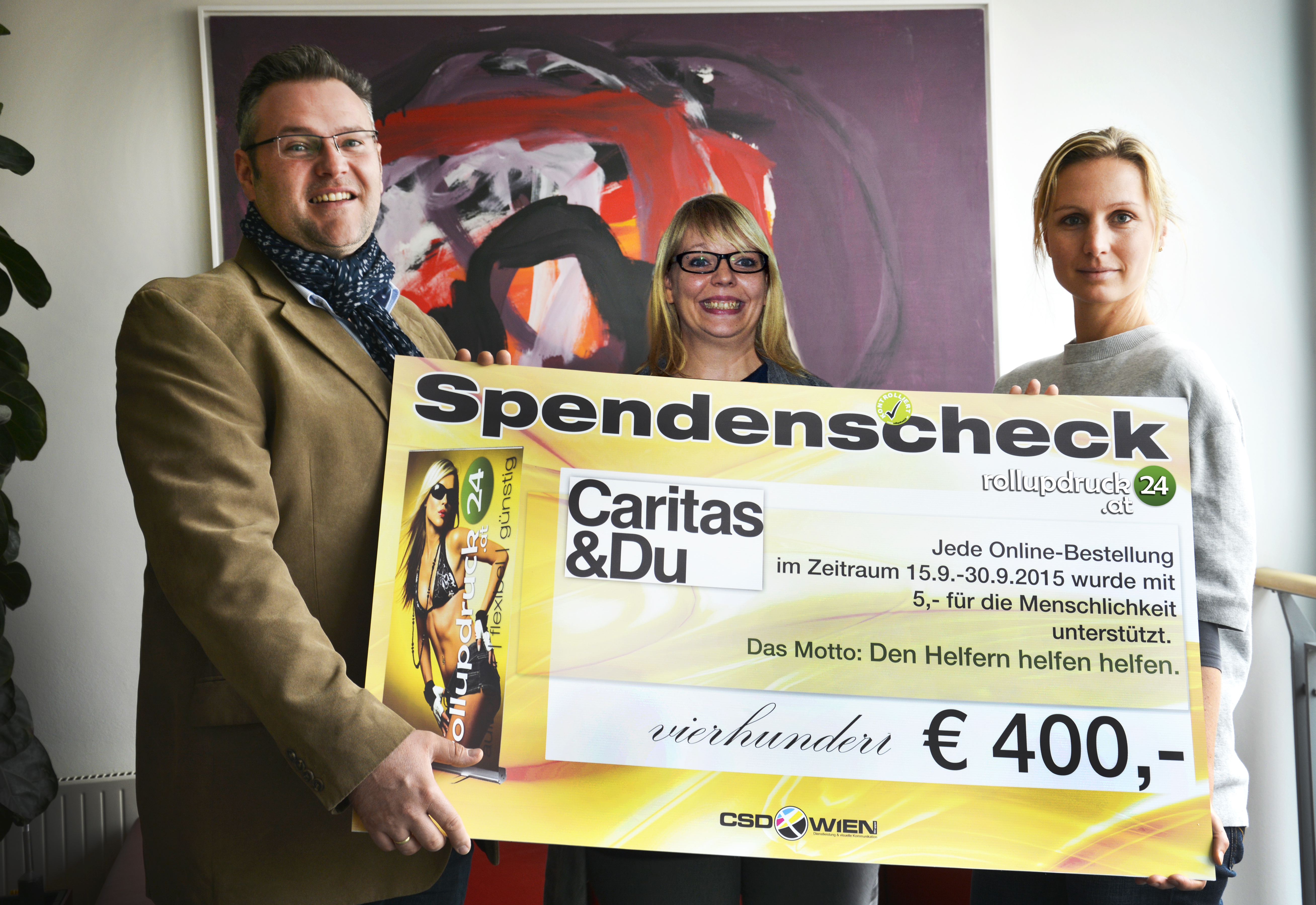 Spendenübergabe Aktion 5,- für die Menschlichkeit von Rollupdruck24.at